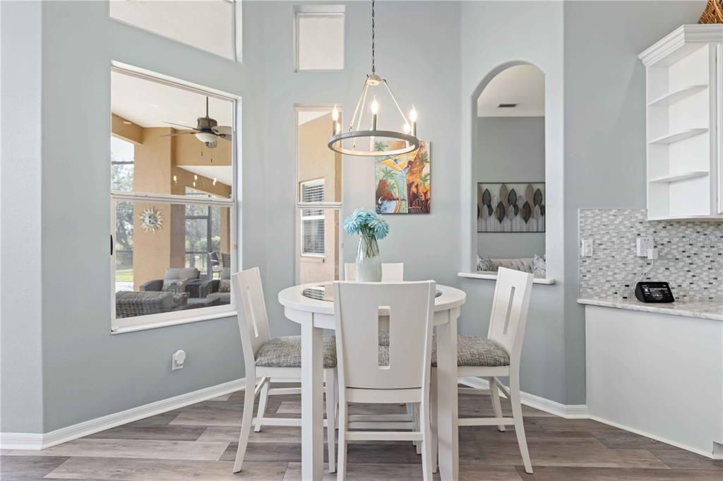 На продажу: $799,999 (5 спален, 4 ванн, 3466 Квадратных фут)