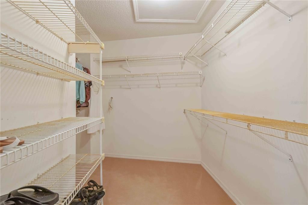 На продажу: $375,000 (3 спален, 2 ванн, 2147 Квадратных фут)