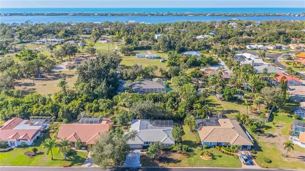 На продажу: $375,000 (3 спален, 2 ванн, 2147 Квадратных фут)