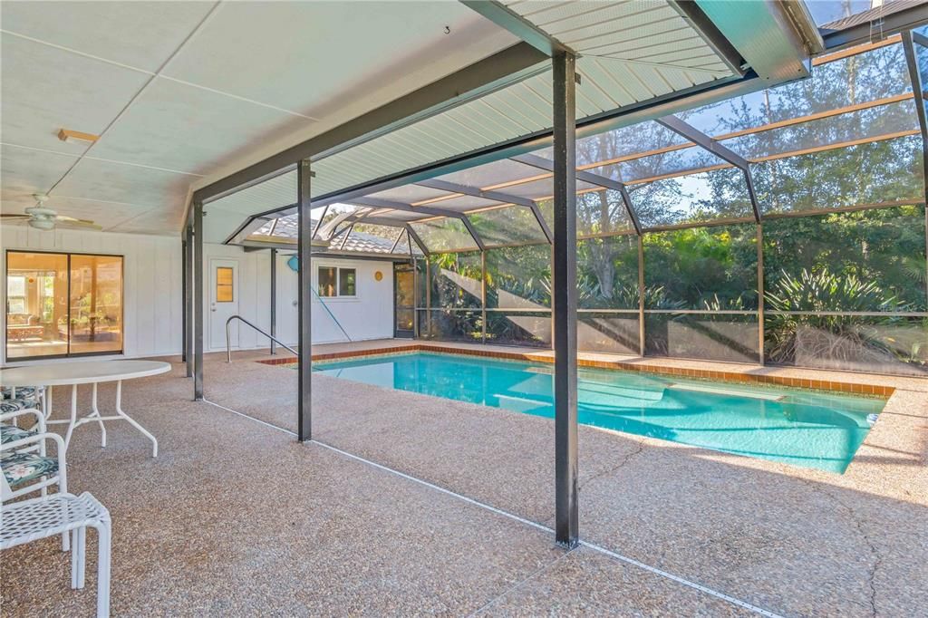 На продажу: $375,000 (3 спален, 2 ванн, 2147 Квадратных фут)