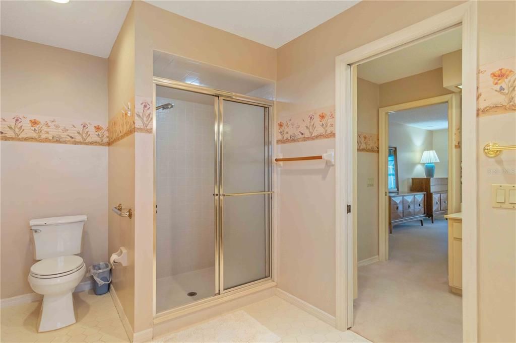 На продажу: $375,000 (3 спален, 2 ванн, 2147 Квадратных фут)