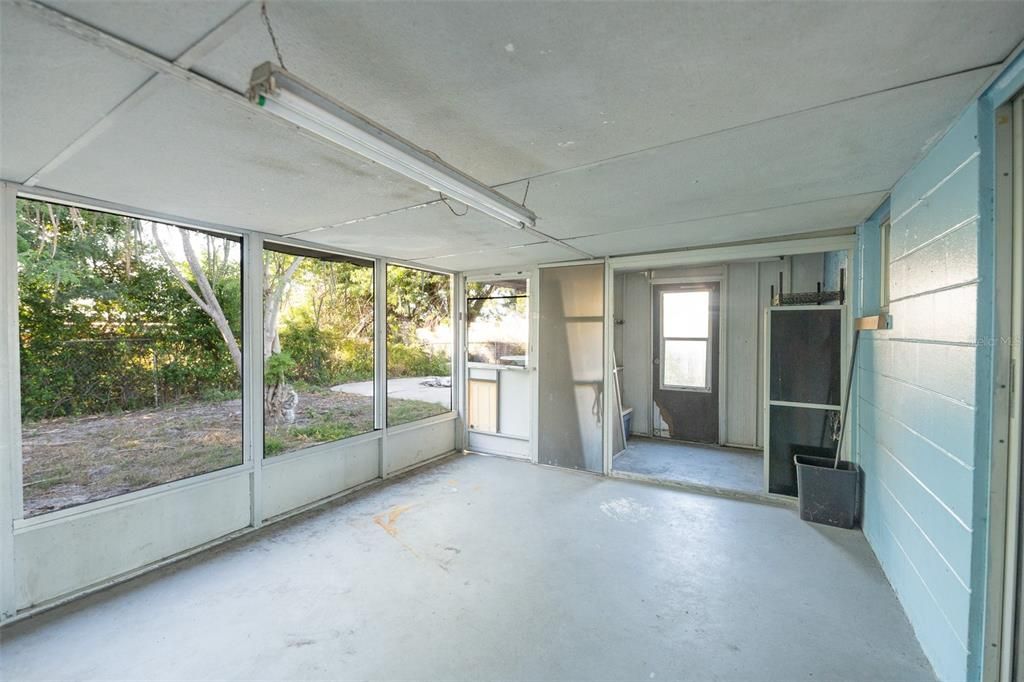 For Sale: $210,000 (3 beds, 2 baths, 1298 Square Feet)