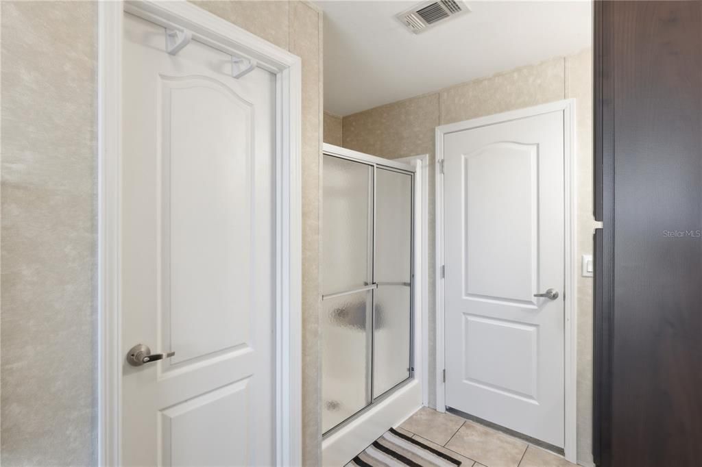 На продажу: $349,500 (3 спален, 2 ванн, 1188 Квадратных фут)