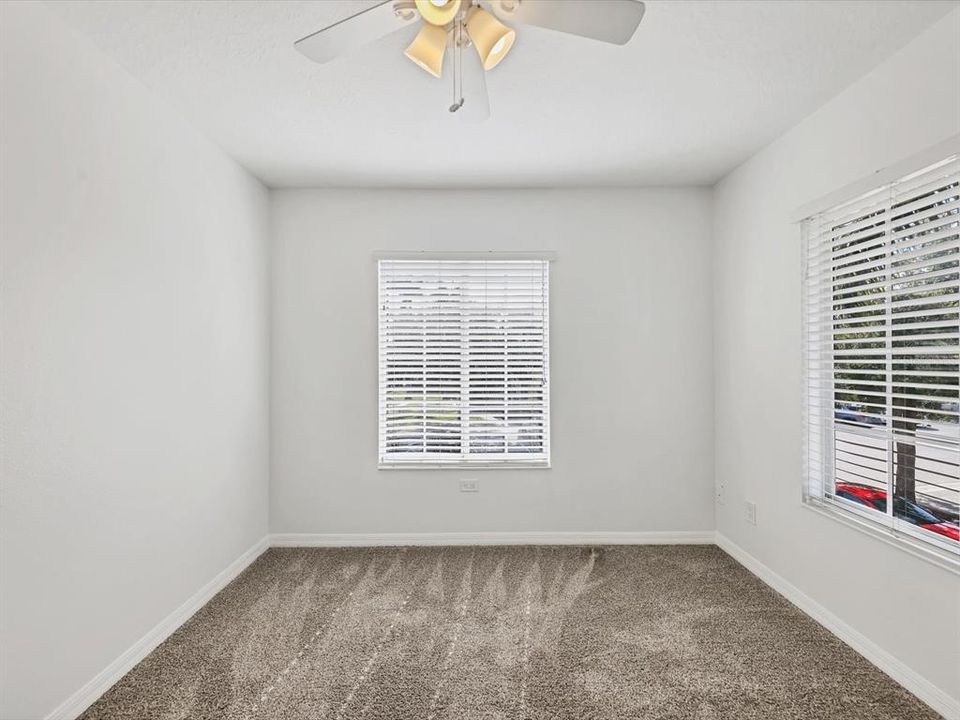 For Rent: $1,895 (3 beds, 2 baths, 1261 Square Feet)