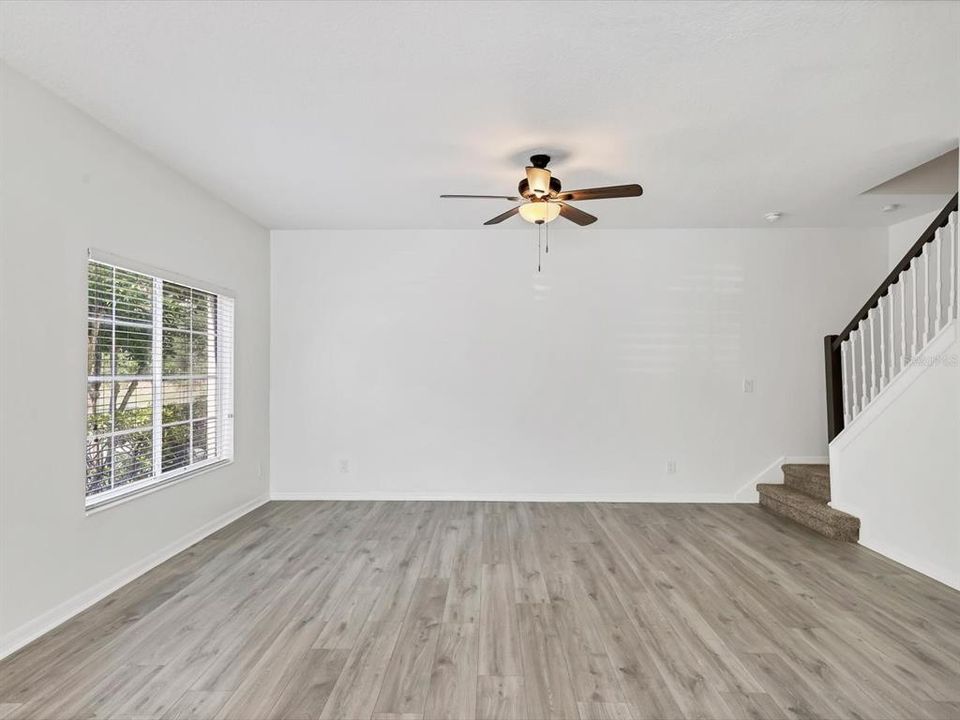 For Rent: $1,895 (3 beds, 2 baths, 1261 Square Feet)