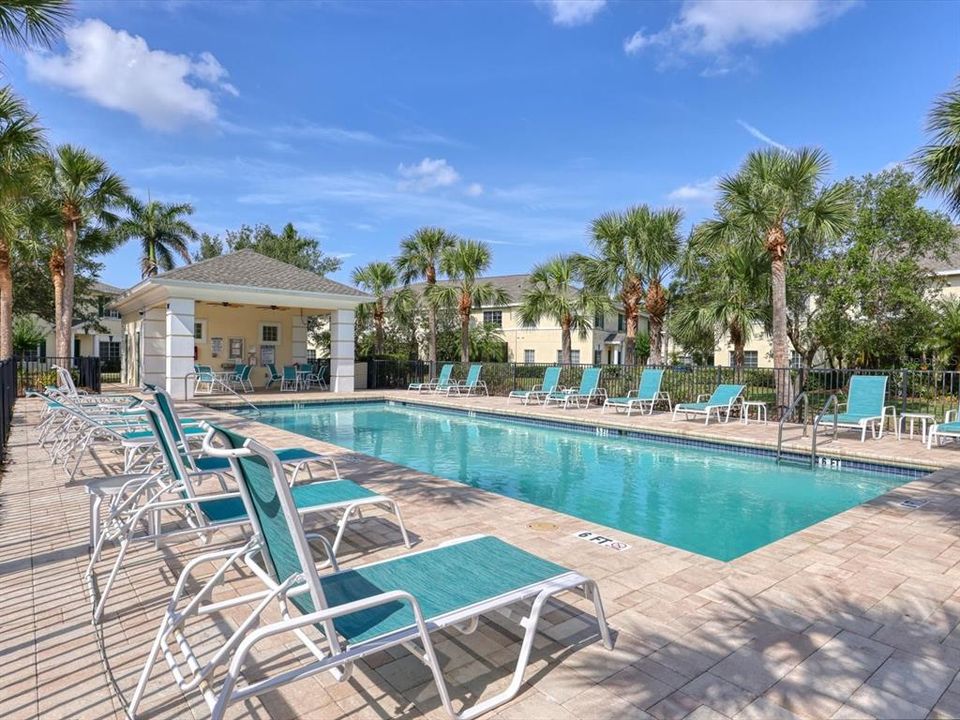 For Rent: $1,895 (3 beds, 2 baths, 1261 Square Feet)