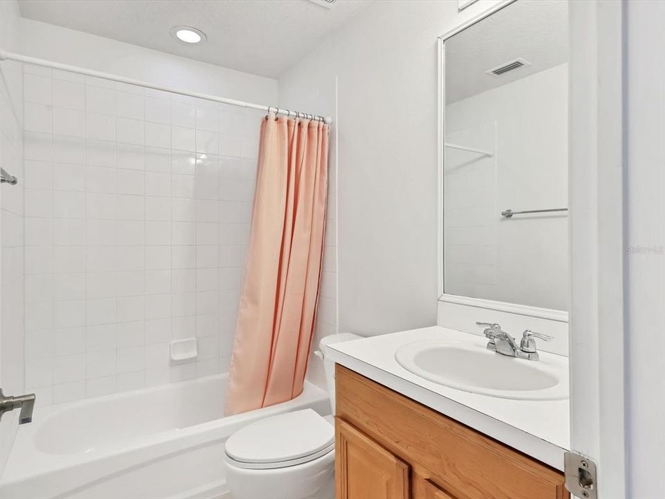 For Rent: $1,895 (3 beds, 2 baths, 1261 Square Feet)