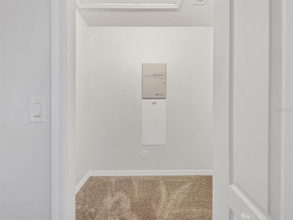 For Rent: $1,895 (3 beds, 2 baths, 1261 Square Feet)