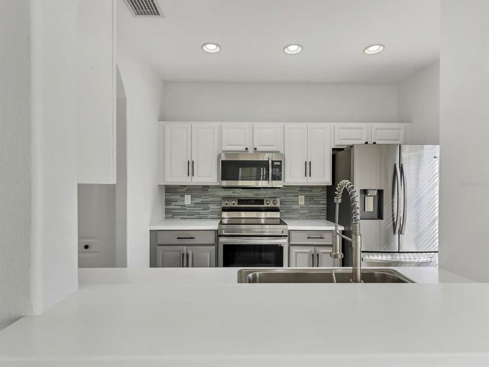 For Rent: $1,895 (3 beds, 2 baths, 1261 Square Feet)