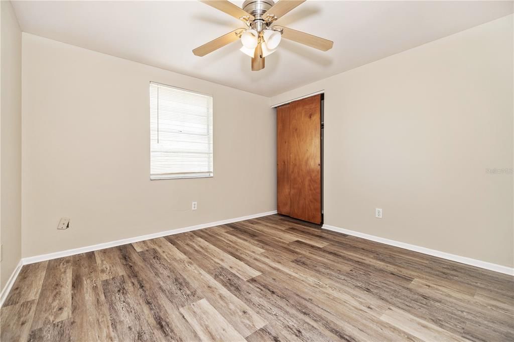 В аренду: $1,800 (2 спален, 1 ванн, 901 Квадратных фут)