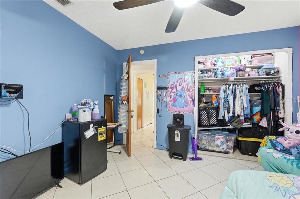 На продажу: $220,000 (3 спален, 2 ванн, 1353 Квадратных фут)