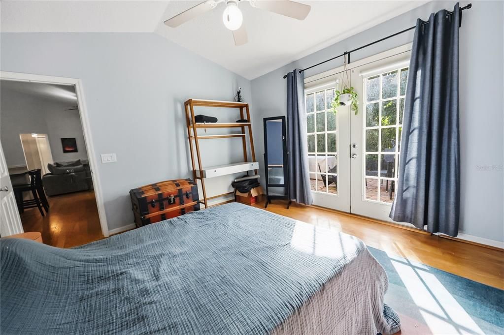 For Sale: $295,000 (3 beds, 2 baths, 1541 Square Feet)