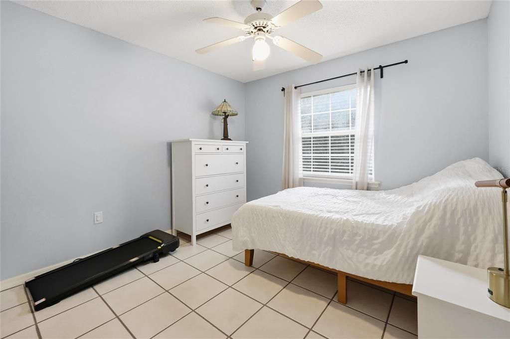 For Sale: $295,000 (3 beds, 2 baths, 1541 Square Feet)