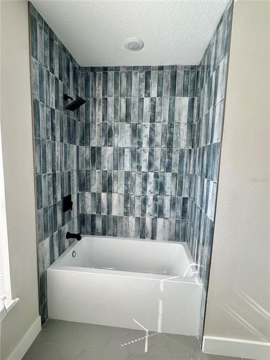 For Rent: $4,300 (4 beds, 3 baths, 2160 Square Feet)