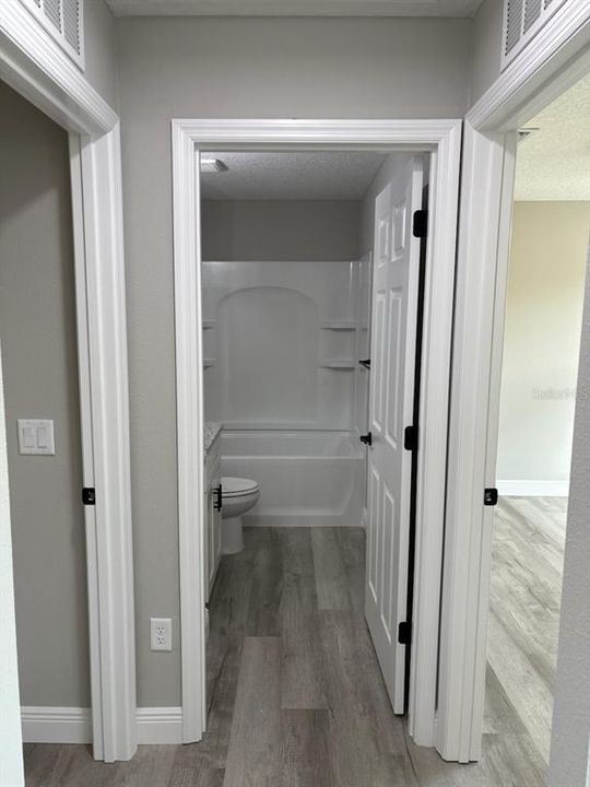 For Sale: $224,900 (3 beds, 2 baths, 1264 Square Feet)