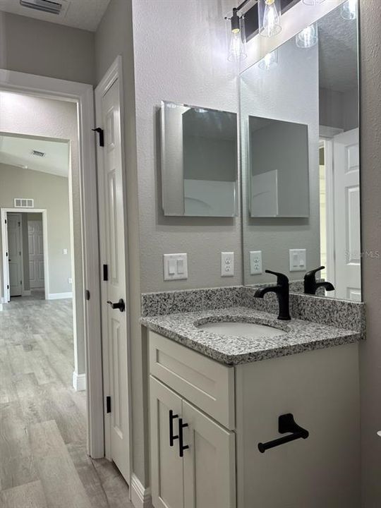 For Sale: $224,900 (3 beds, 2 baths, 1264 Square Feet)