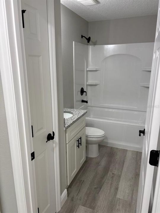 For Sale: $224,900 (3 beds, 2 baths, 1264 Square Feet)