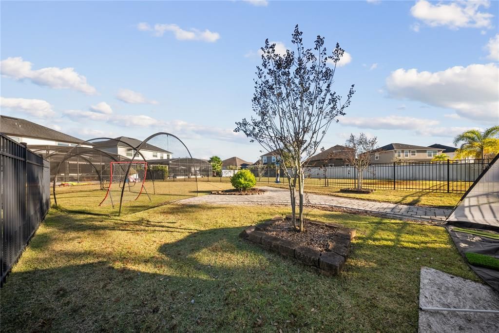 For Sale: $870,000 (4 beds, 2 baths, 2996 Square Feet)