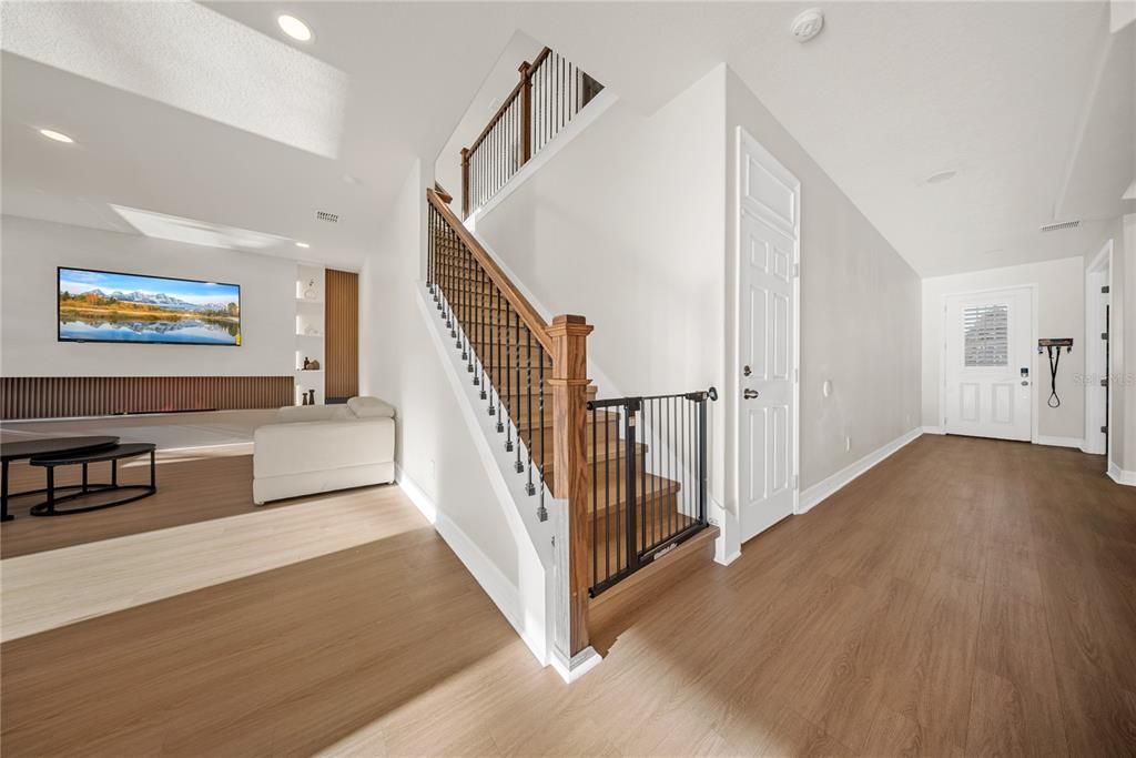 For Sale: $870,000 (4 beds, 2 baths, 2996 Square Feet)