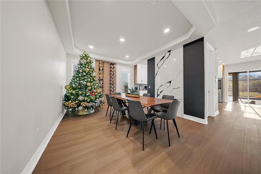 For Sale: $870,000 (4 beds, 2 baths, 2996 Square Feet)