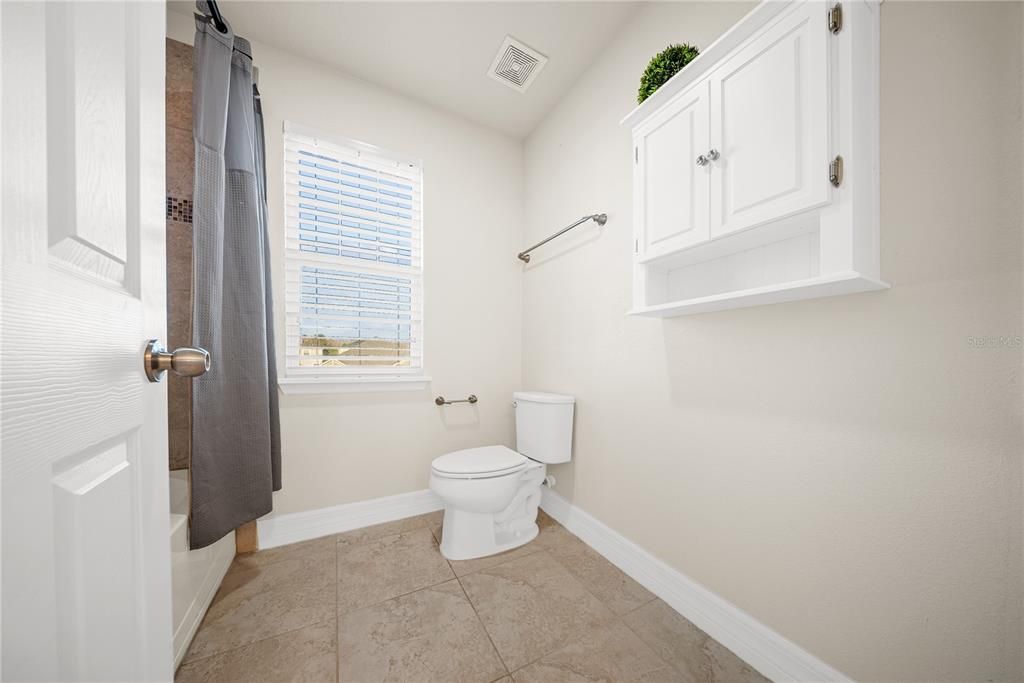 For Sale: $870,000 (4 beds, 2 baths, 2996 Square Feet)