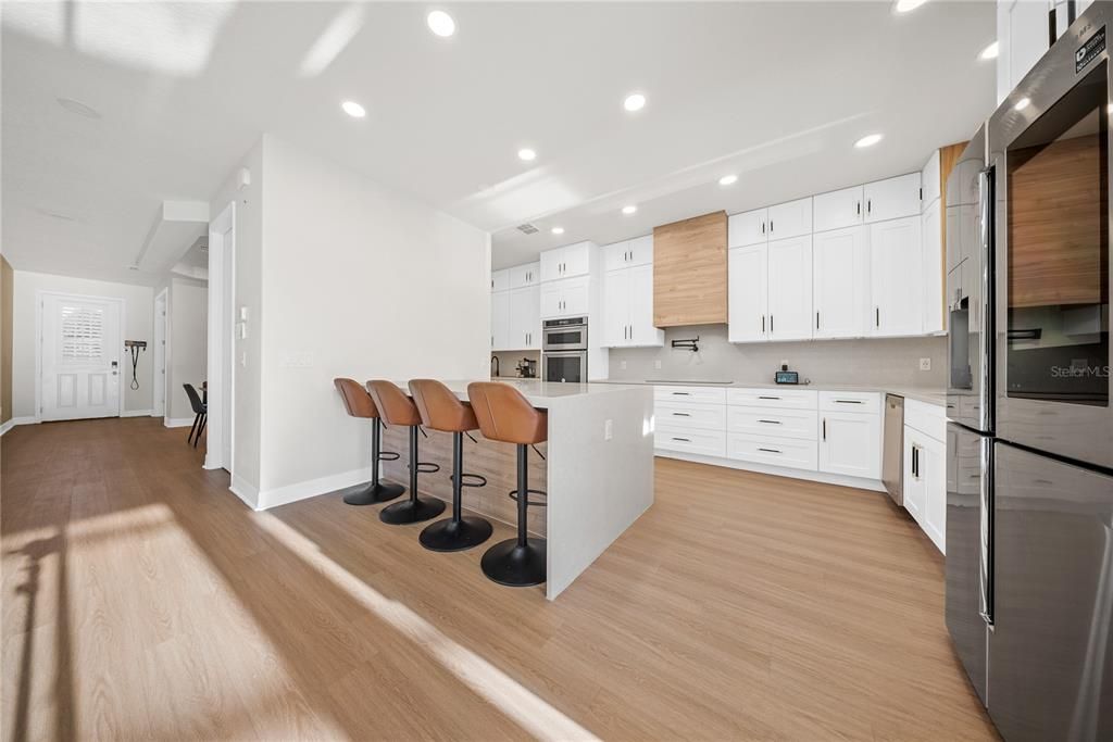 For Sale: $870,000 (4 beds, 2 baths, 2996 Square Feet)