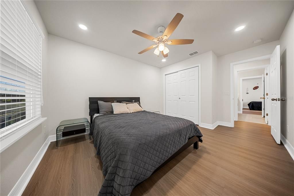 For Sale: $870,000 (4 beds, 2 baths, 2996 Square Feet)