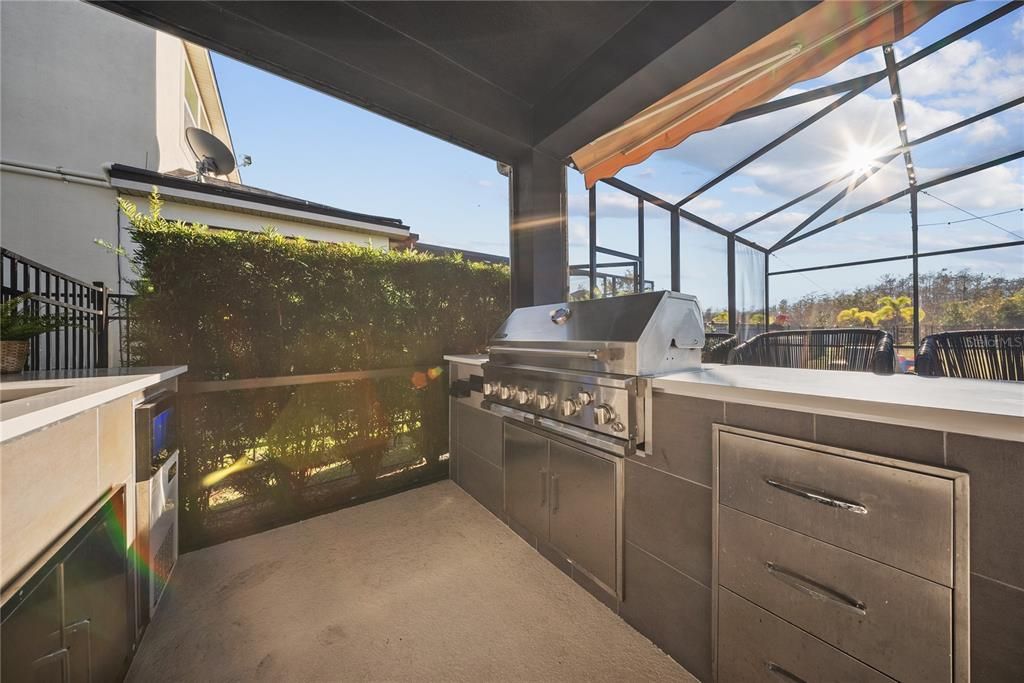 For Sale: $870,000 (4 beds, 2 baths, 2996 Square Feet)