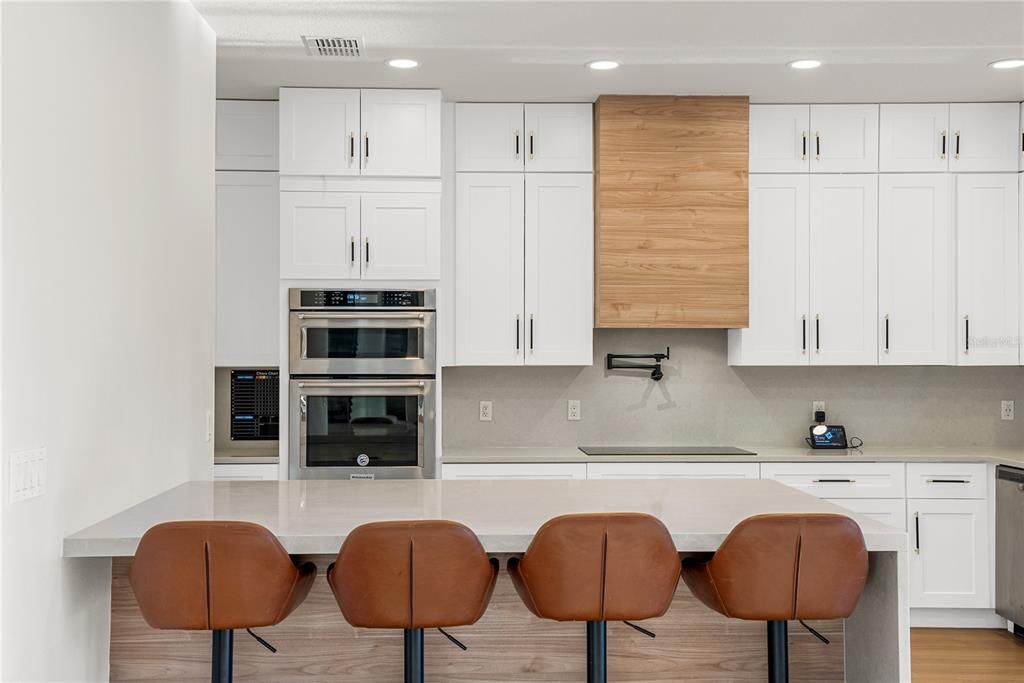 For Sale: $870,000 (4 beds, 2 baths, 2996 Square Feet)