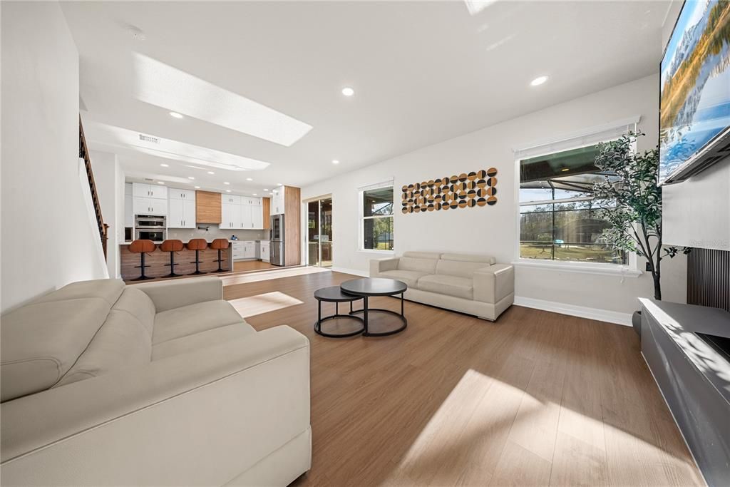 For Sale: $870,000 (4 beds, 2 baths, 2996 Square Feet)