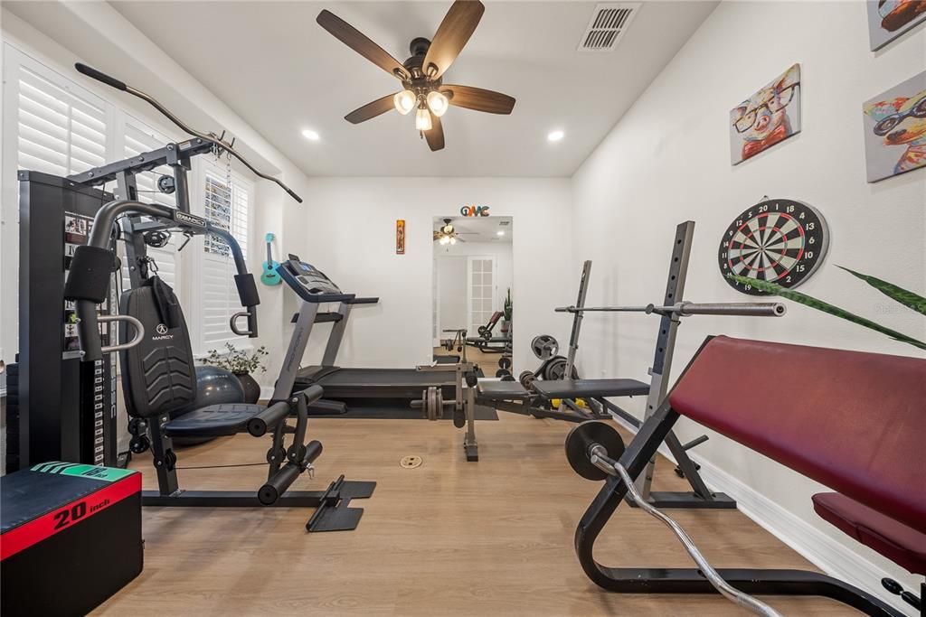 For Sale: $870,000 (4 beds, 2 baths, 2996 Square Feet)