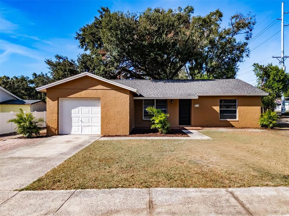 待售: $340,000 (3 贝兹, 2 浴室, 1294 平方英尺)