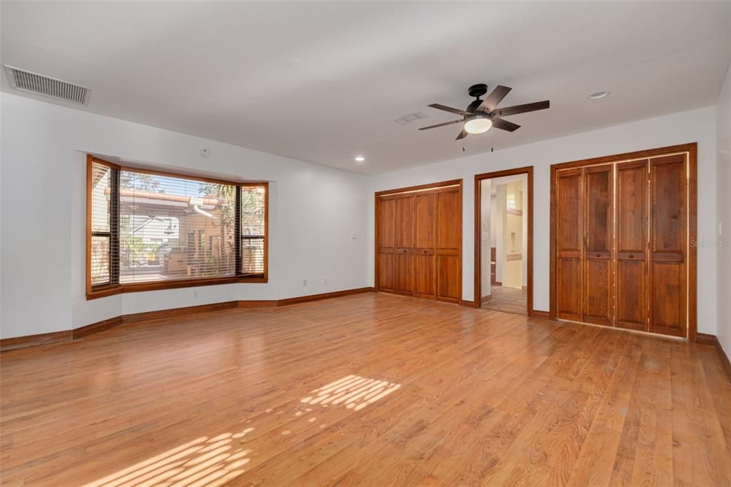 В аренду: $9,950 (5 спален, 3 ванн, 4066 Квадратных фут)