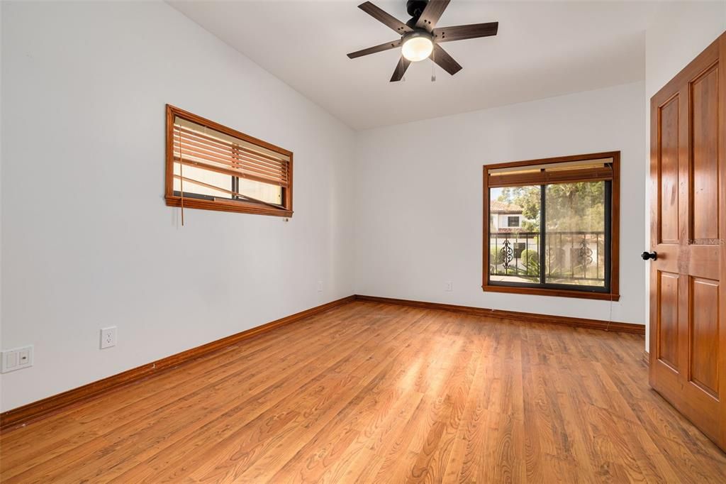 В аренду: $9,950 (5 спален, 3 ванн, 4066 Квадратных фут)