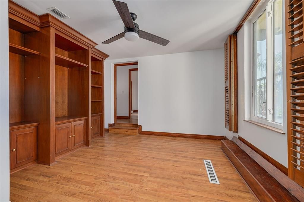 В аренду: $9,950 (5 спален, 3 ванн, 4066 Квадратных фут)