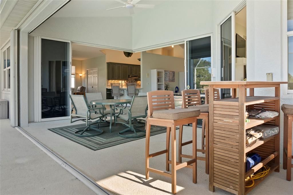 На продажу: $447,500 (3 спален, 2 ванн, 1951 Квадратных фут)