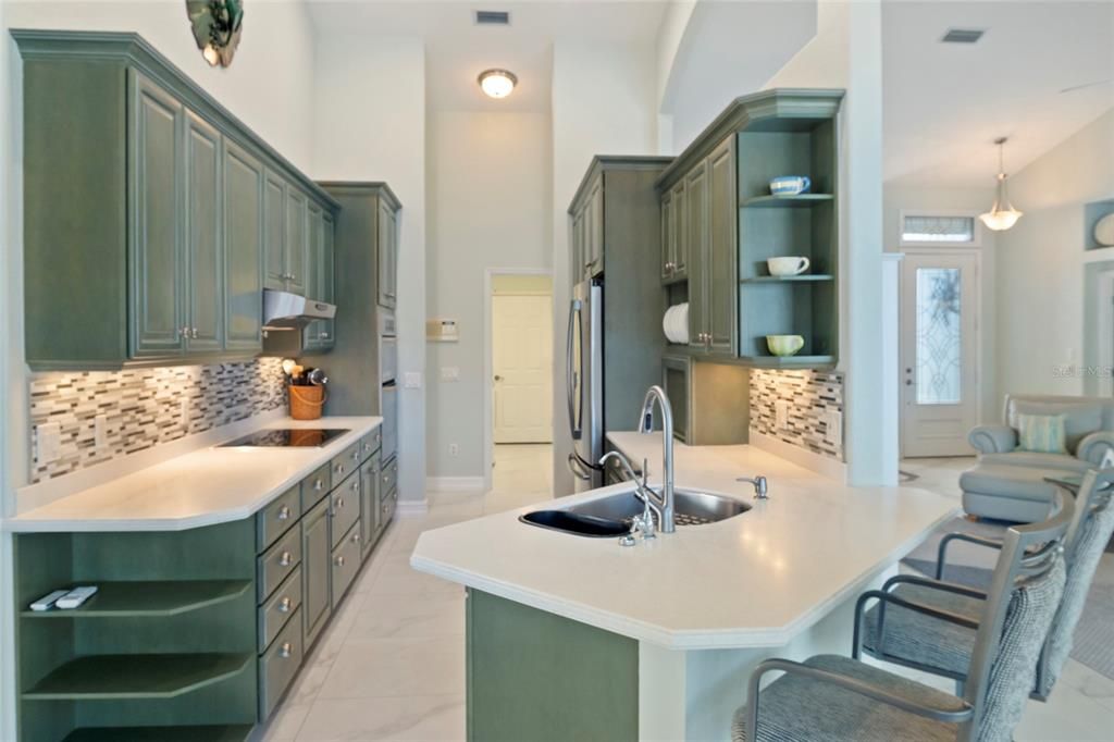 На продажу: $447,500 (3 спален, 2 ванн, 1951 Квадратных фут)