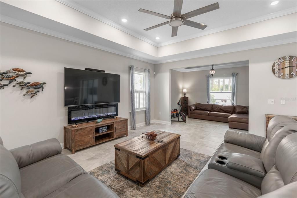 For Sale: $650,000 (4 beds, 3 baths, 2693 Square Feet)