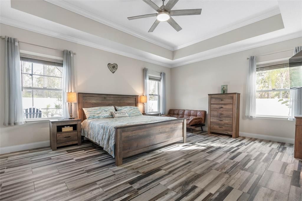 For Sale: $650,000 (4 beds, 3 baths, 2693 Square Feet)