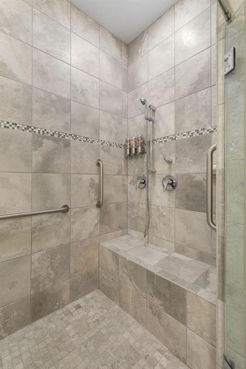 For Sale: $650,000 (4 beds, 3 baths, 2693 Square Feet)