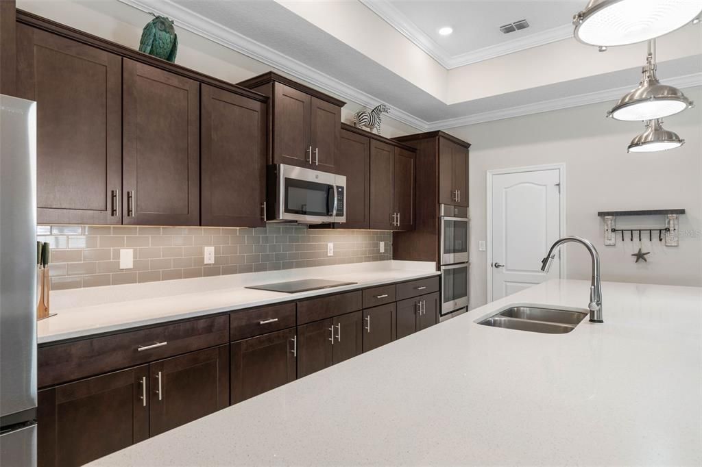 For Sale: $650,000 (4 beds, 3 baths, 2693 Square Feet)