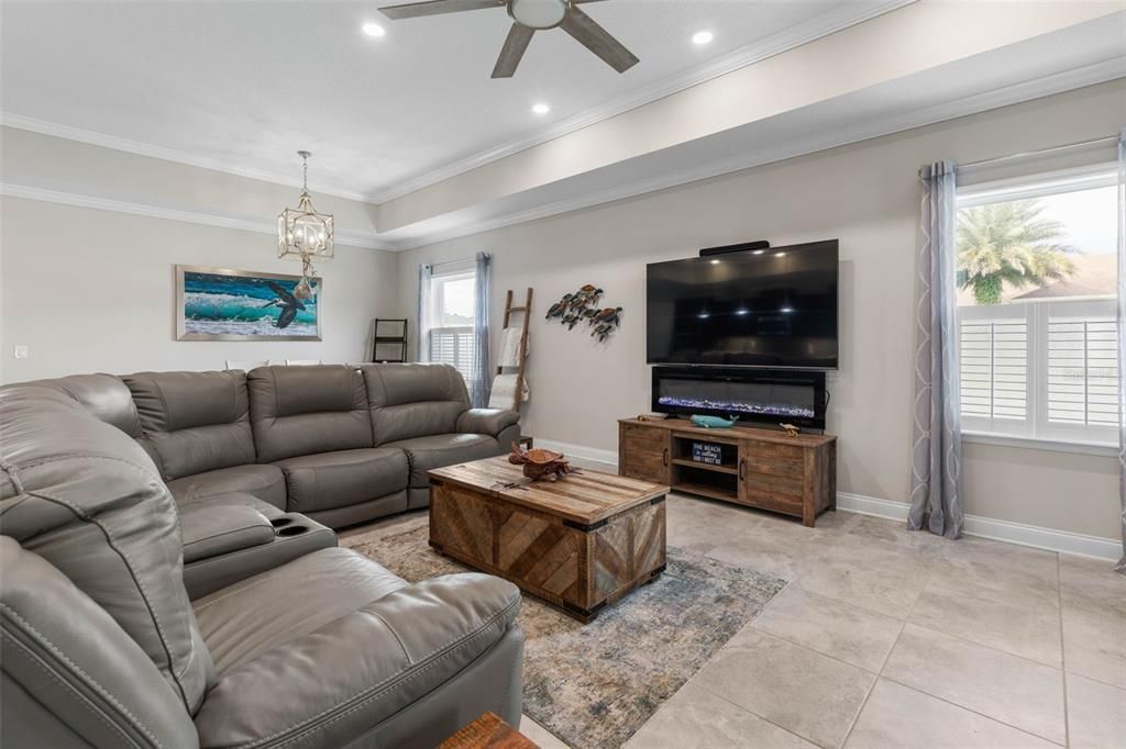 For Sale: $650,000 (4 beds, 3 baths, 2693 Square Feet)