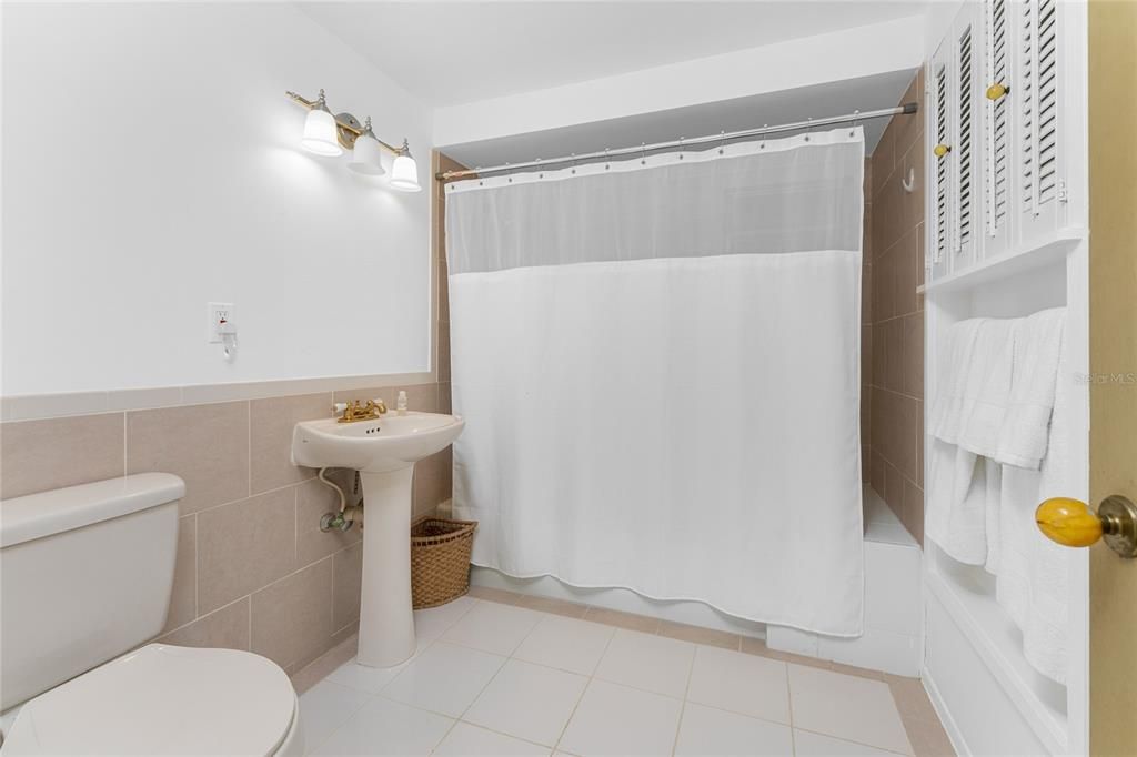 待售: $209,900 (3 贝兹, 2 浴室, 1539 平方英尺)