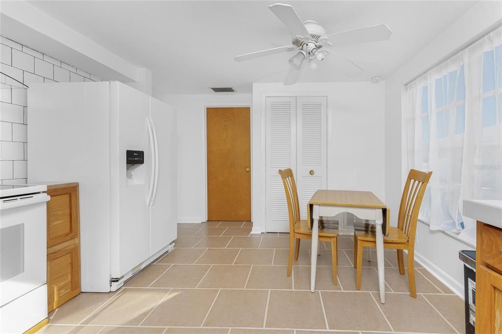 待售: $209,900 (3 贝兹, 2 浴室, 1539 平方英尺)