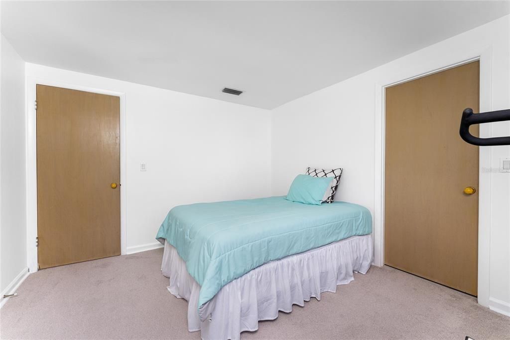 待售: $209,900 (3 贝兹, 2 浴室, 1539 平方英尺)