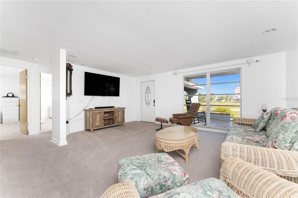 待售: $209,900 (3 贝兹, 2 浴室, 1539 平方英尺)