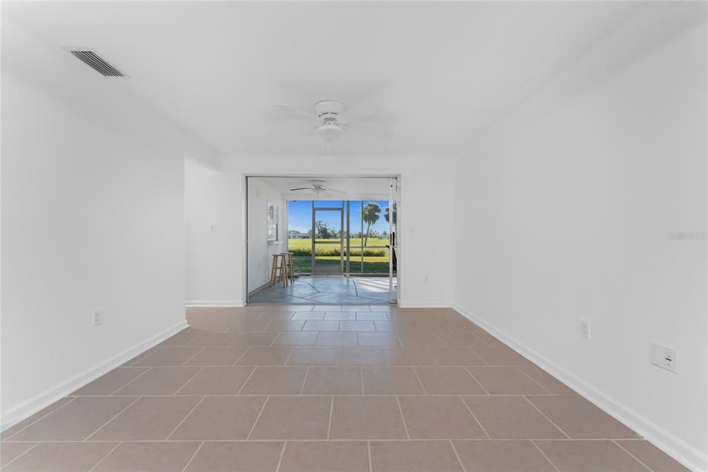 待售: $209,900 (3 贝兹, 2 浴室, 1539 平方英尺)