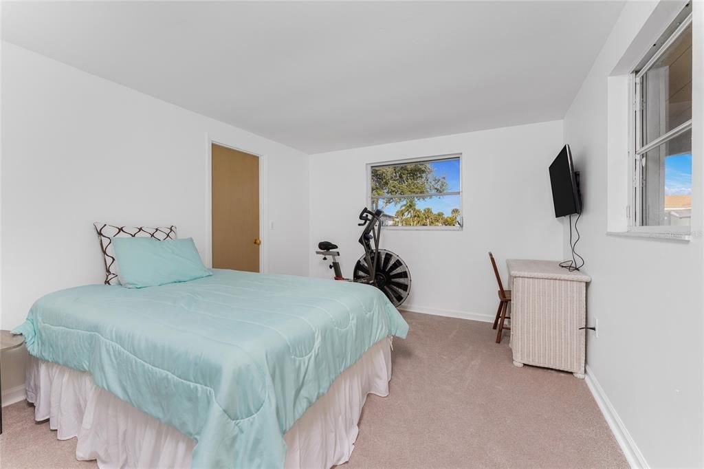 待售: $209,900 (3 贝兹, 2 浴室, 1539 平方英尺)