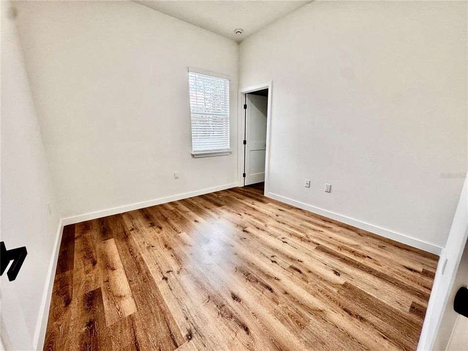 En Venta: $298,900 (4 camas, 3 baños, 1771 Pies cuadrados)