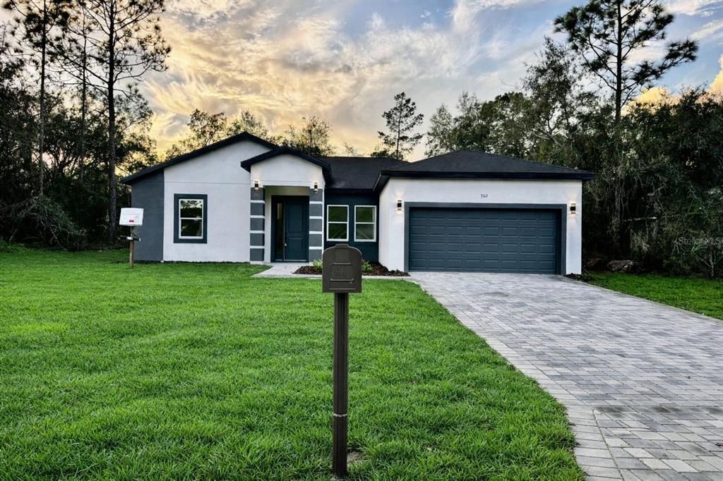 En Venta: $298,900 (4 camas, 3 baños, 1771 Pies cuadrados)